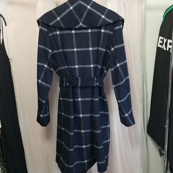 Ann Taylor Navy Plaid Wrap Coat - Picture 5 of 7